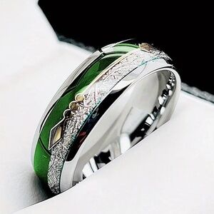 NWT Men’s Unique Stylish Green Arrow 301 Stainless Steel Engagement Wedding Ring
